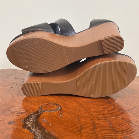 JustFab Paoloa Black/Brown Wedges, Size 8 - Picture 4 of 6